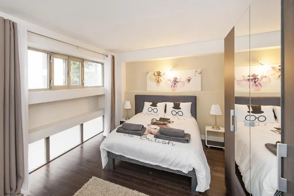 Beautiful Javel Apartment Paris contacts