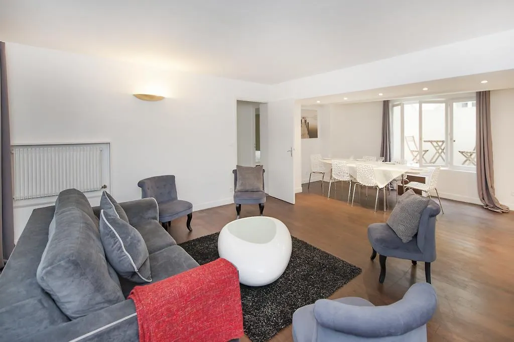 Beautiful Javel Apartment Paris